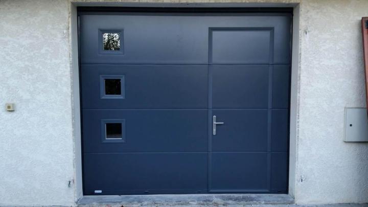 Installation de porte de garage La Savoie