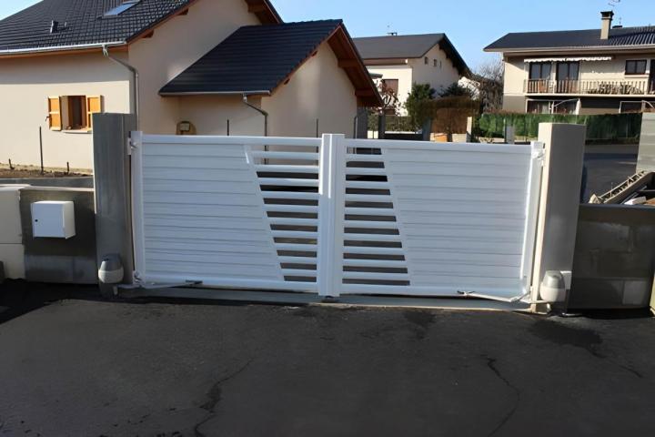 Installation de porte de garage La Savoie